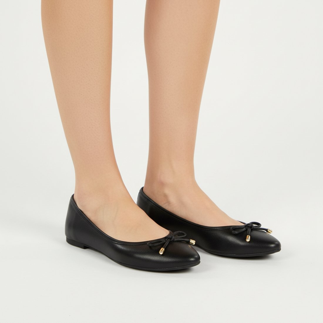 06 sapatilha arezzo laco bico redondo