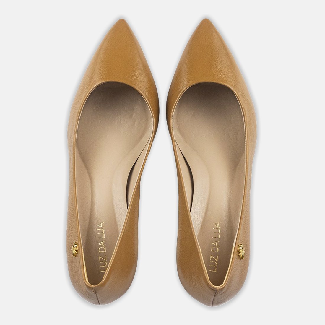 11 sapato scarpin luz da lua bico fino saara com salto fino detalhe dourado 58060700 bege 34