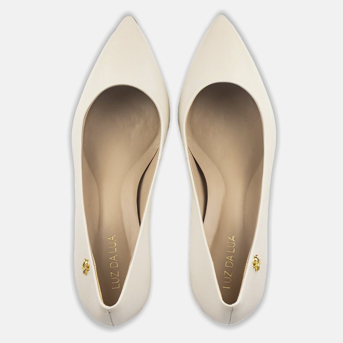 18 sapato scarpin luz da lua bico fino saara com salto fino detalhe dourado 58060700 bege 34