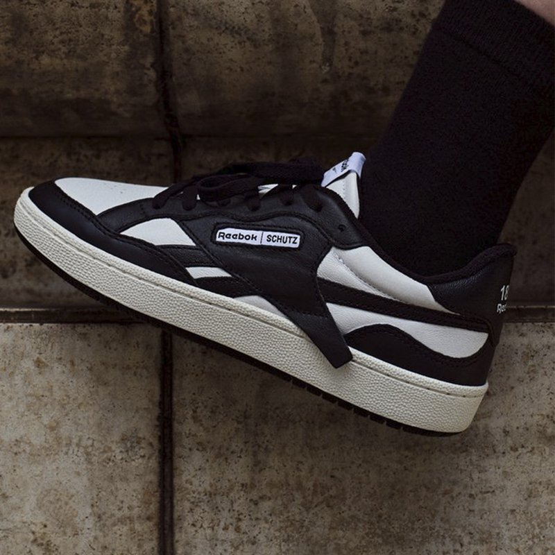 Tênis Schutz X Reebok Preto/Branco Sola Bicolor - S2257500010002