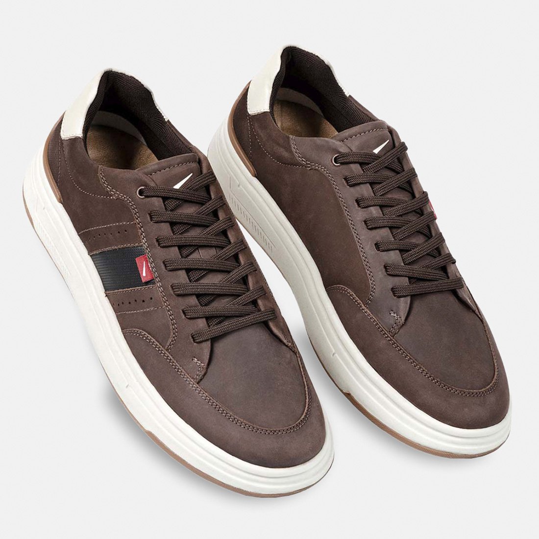 02 tenis sneaker ferracini cervo sport recortes marrom 38